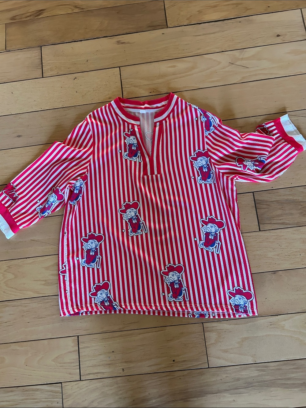 GO REBELS, Brand New, Never worn!   red white and blue soft fabric with 3/4 slev